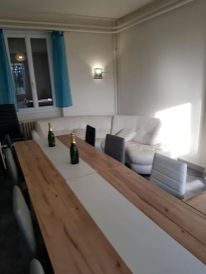 Les Cedres Bleus Villa Montsalvy Holiday home